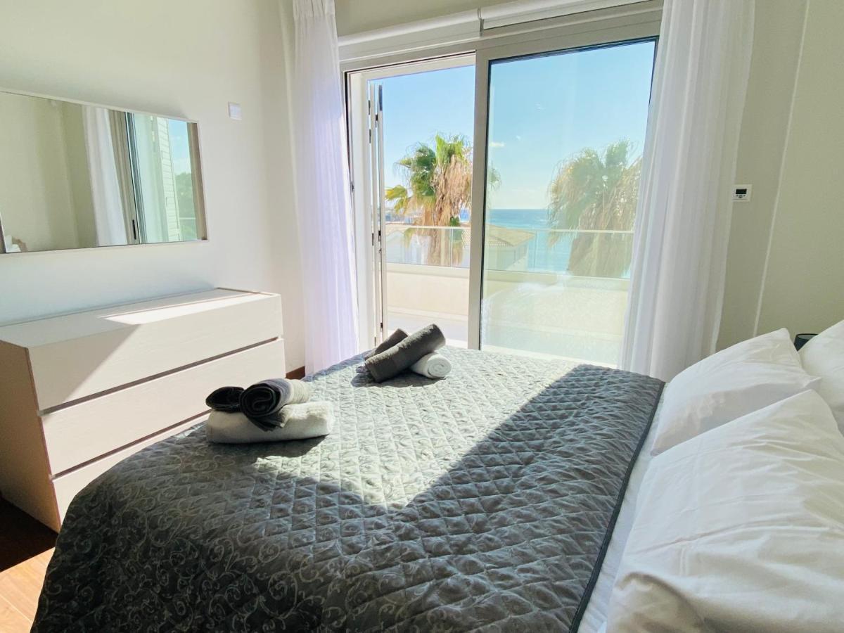 Coral Bay Beach Villa Paphos Exterior foto
