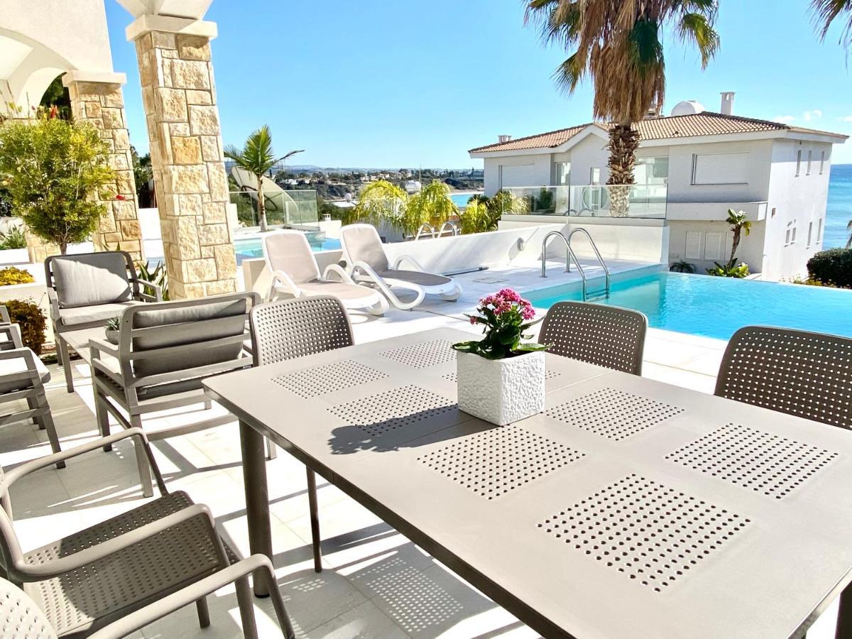 Coral Bay Beach Villa Paphos Exterior foto