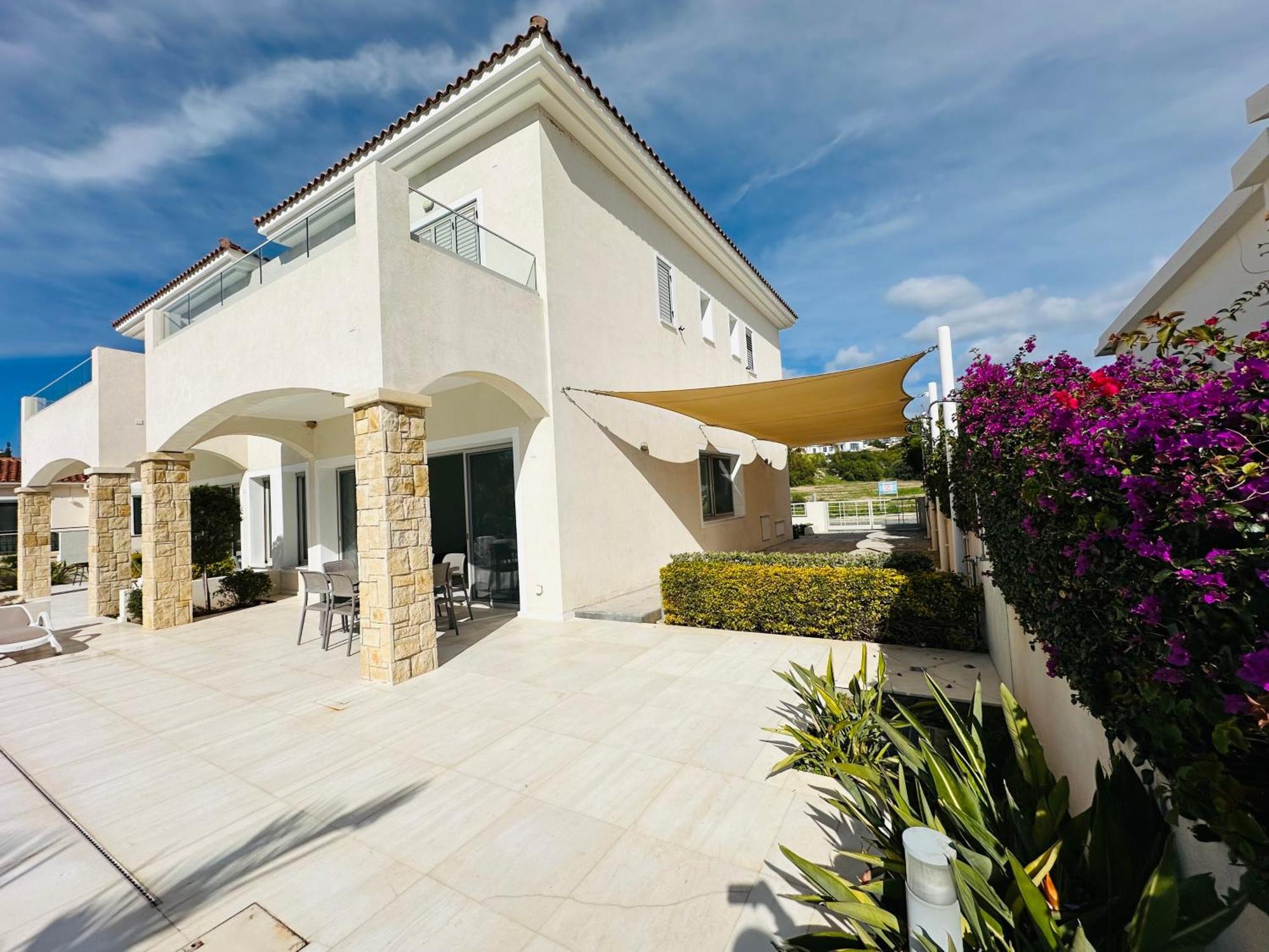 Coral Bay Beach Villa Paphos Exterior foto